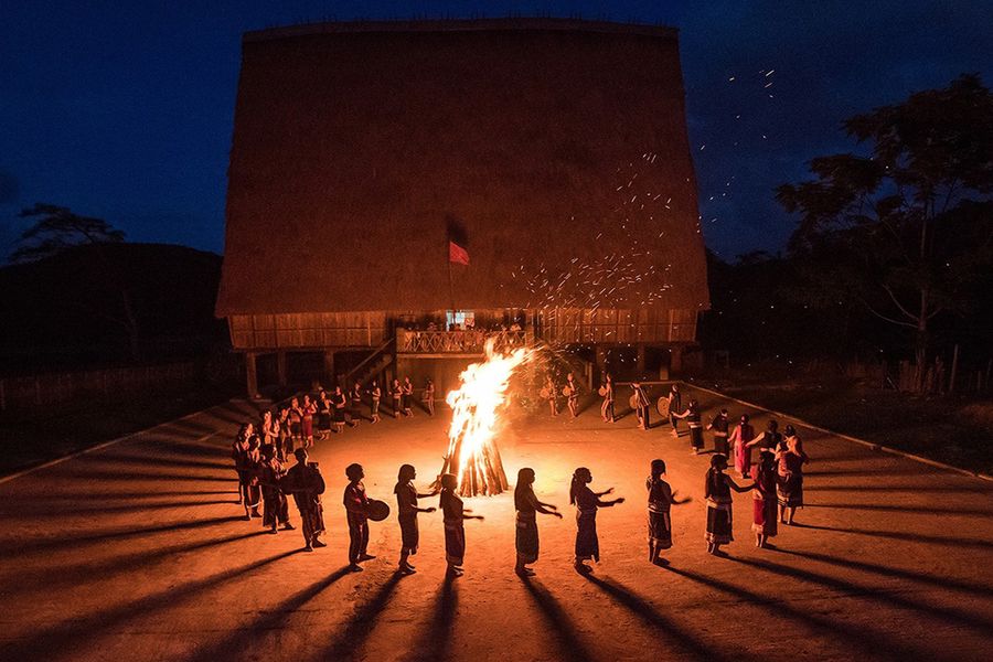 Découvrir la culture des gongs des Hauts Plateaux