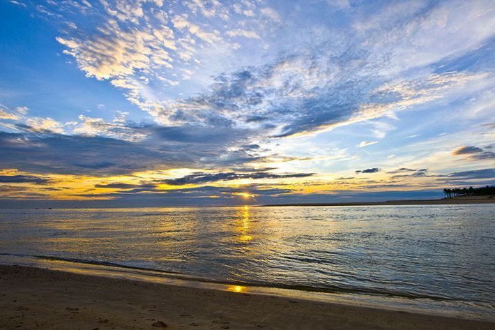 Profiter de la plage de Nhat Le
