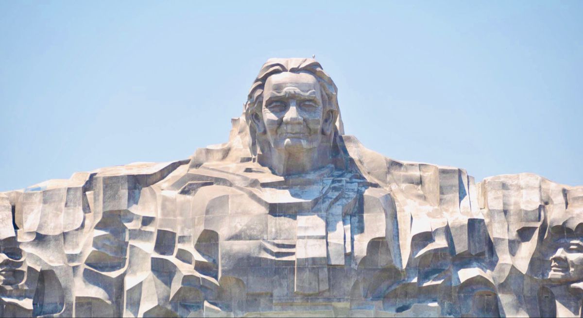 Découvrir le monument de la Mère héroïque vietnamienne