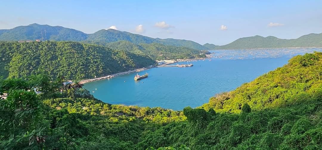 Découvrir la baie de Vung Ro